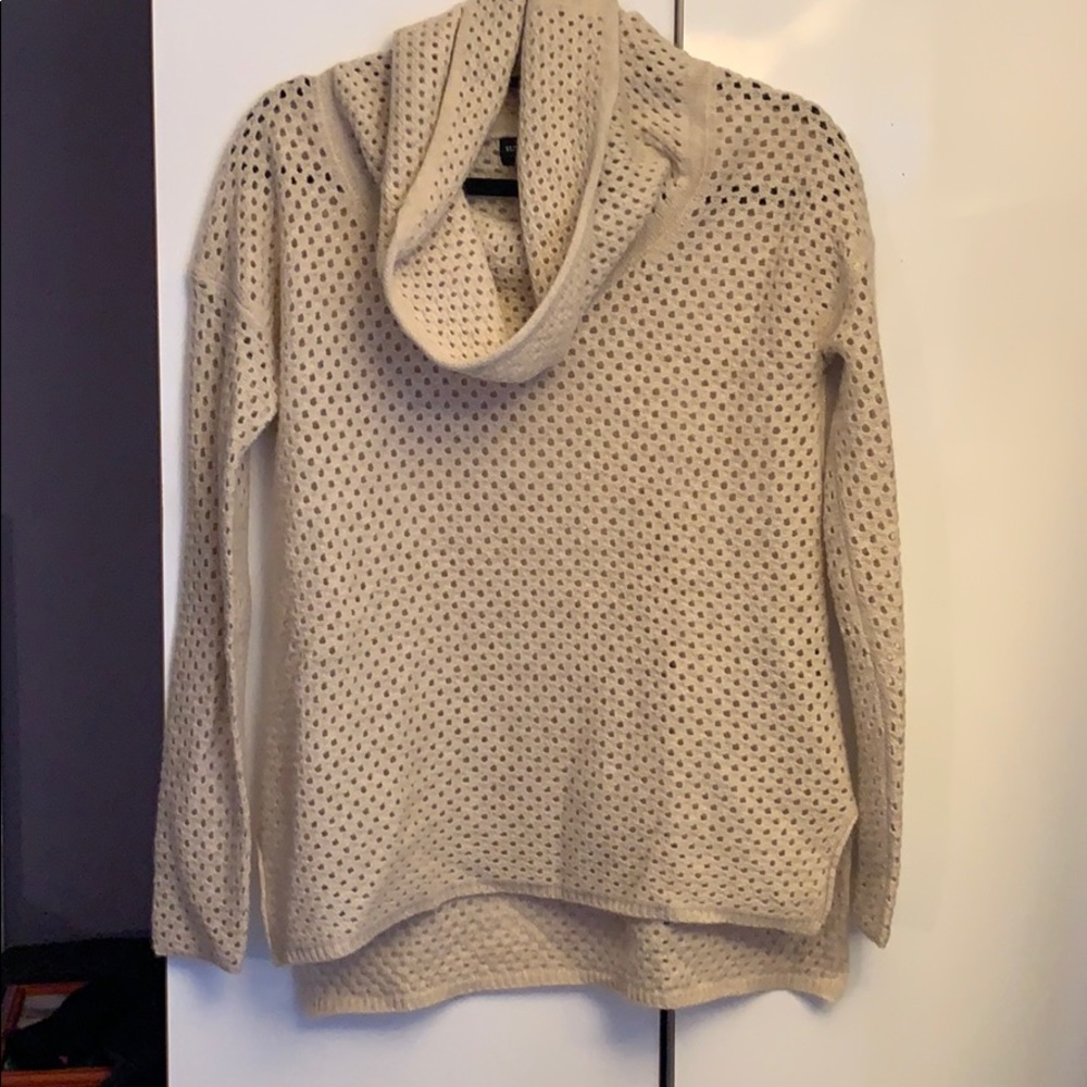 Cashmere sweater
